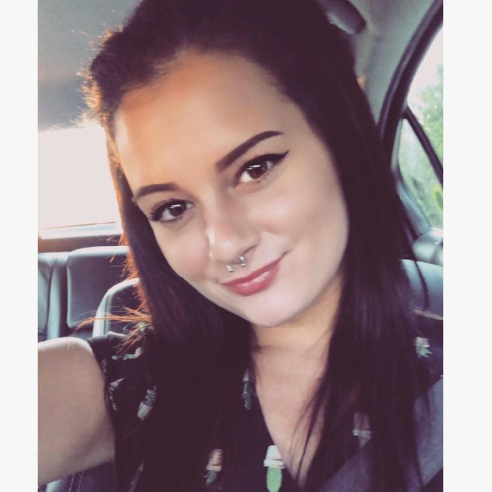 Meet your Posher, Christine